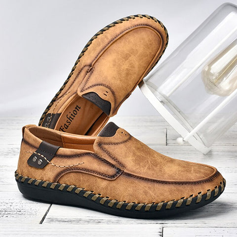 Men Casual Shoes Loafers Sneakers 2020 New Men Fashion Leather Comfortable Loafers